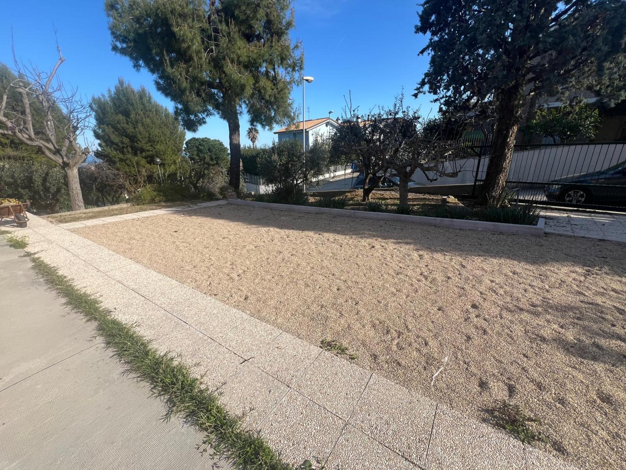 Rosa Nel Verde - Vista D'Amare San Benedetto del Tronto Ngoại thất bức ảnh